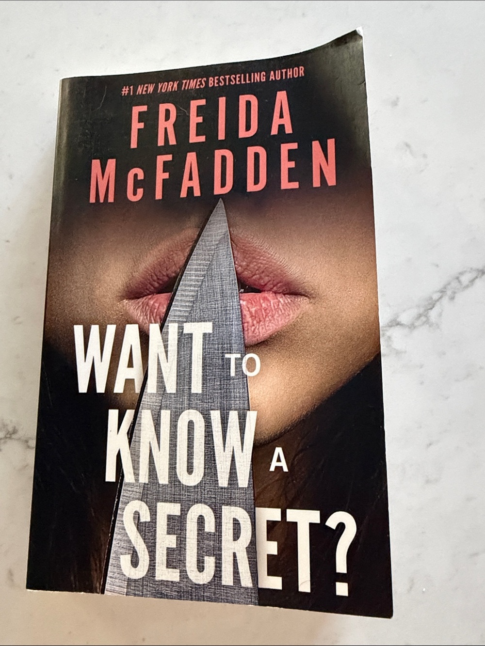 Freida McFadden "Want to Know a Secret?" Paperback - Black & Pink Cover